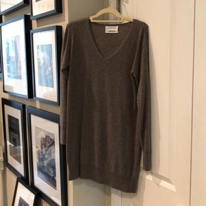 Everlane - Cashmere sweater dress